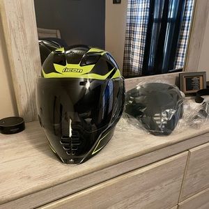 ICON Airflite motorcycle helmet *NEW*